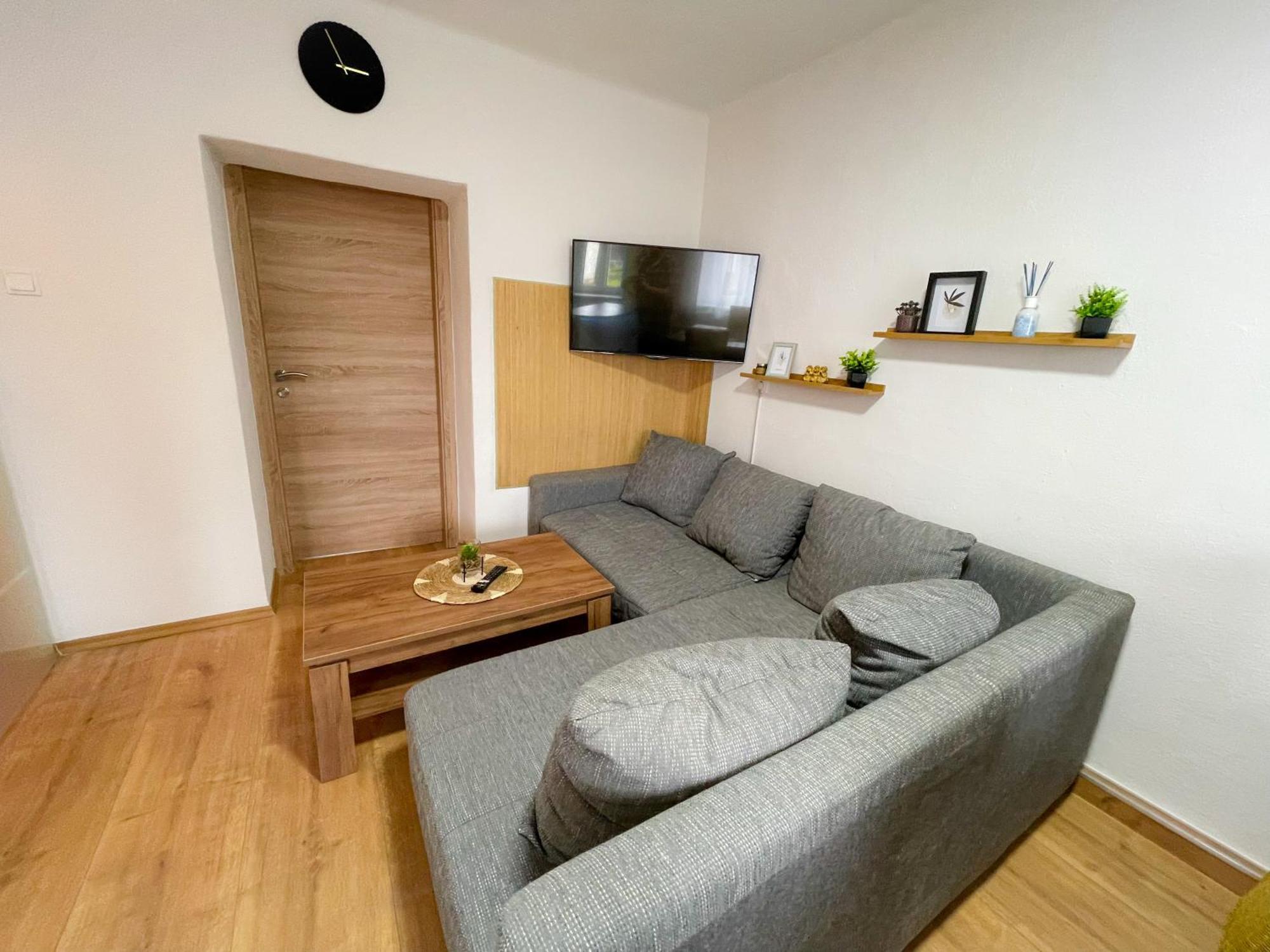 Moderne Ferienwohnung Felbbauer #50 Кнителфелд Екстериор снимка