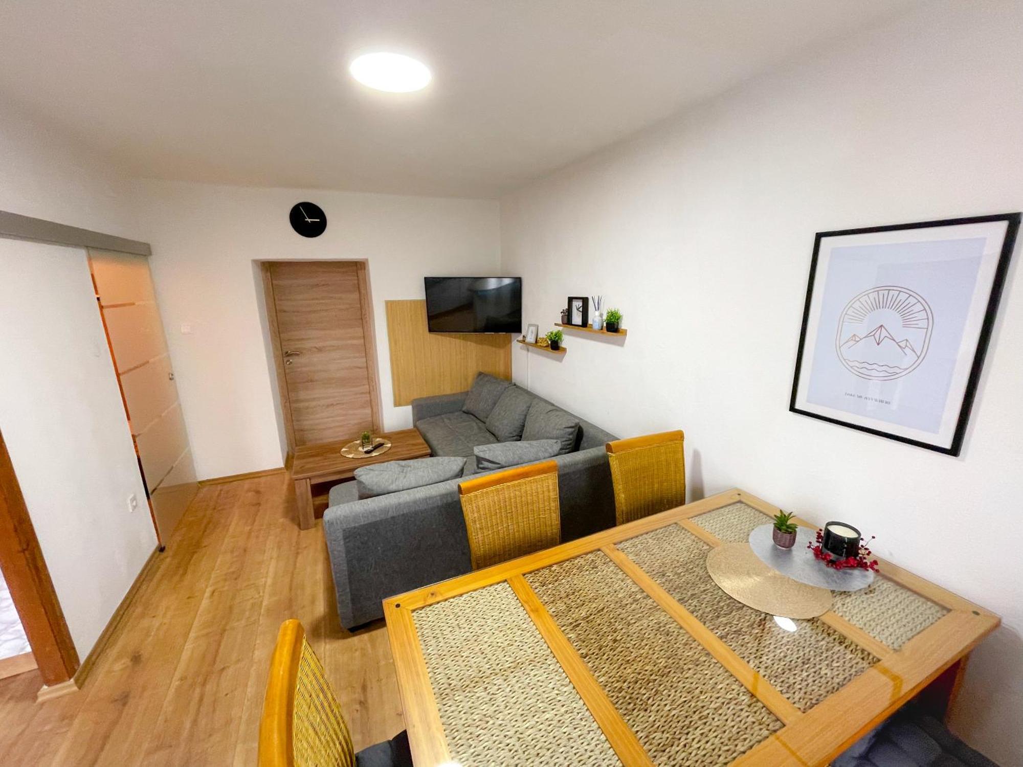 Moderne Ferienwohnung Felbbauer #50 Кнителфелд Екстериор снимка